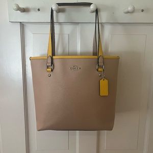Coach Zip Top Leather Tote Beige with Yellow Trim Great Condition